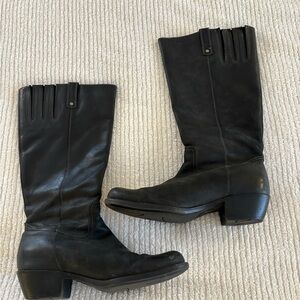 Vintage Clarks Artisan Black Leather Mid-Calf Women’s Boots